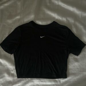 Nike Women's Black and White Crop Top